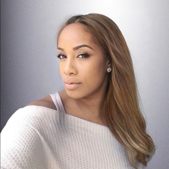 Meet your Posher, Tawana - Picture 1 of 1